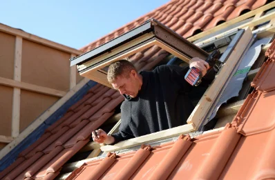 Pose de fenêtres de toit Velux à Ambialet